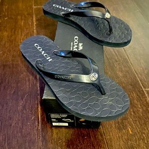 Ladies Coach Midnight Navy rubber flip flops, ladies Size 7